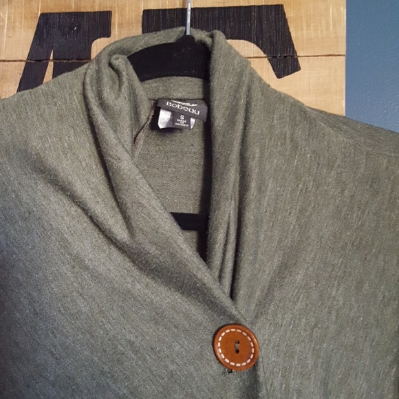 Green cardigan - Picture 3 of 3